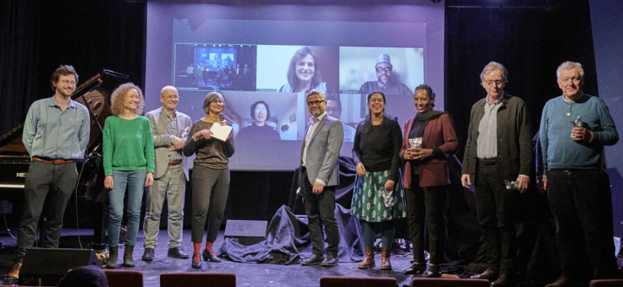 Vergabe des Courageous Scientists Award for Environmental and Climate Justice im Porgy&Bess am 15.11.25. Bild: (c) Eckhart Derschmidt